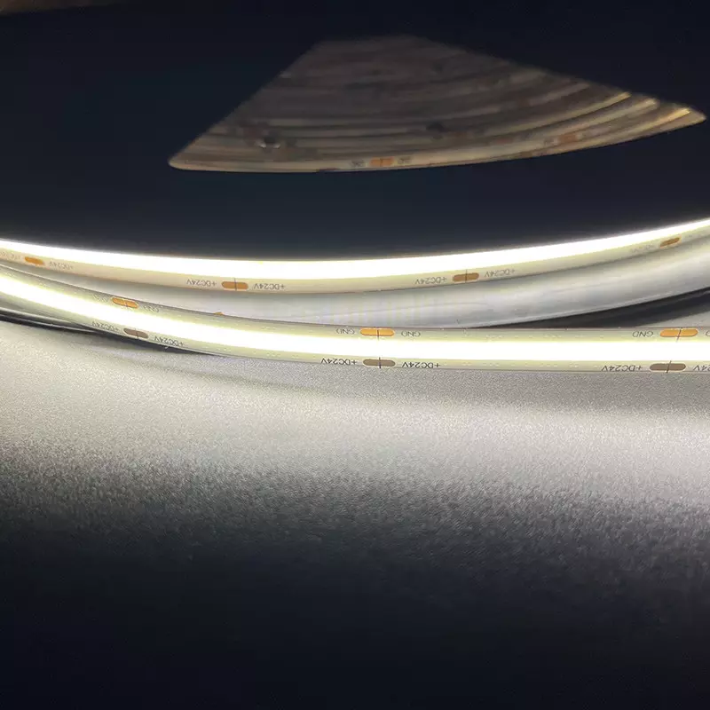 Ruban COB IP65 LED Haute Luminosité 15W/m 528 LED/m 5m - Blanc Naturel 4000K Ruban COB IP65 LED Haute Luminosité 15W/m 528 LED/m 5m - Blanc Naturel 4000K