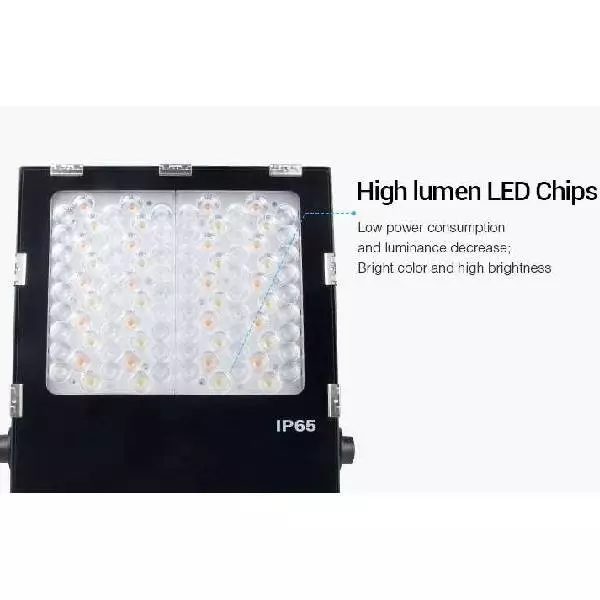 Projecteur LED Extra-Fin 100W 7500lm 230V Dimmable 25° 330mm Radiofréquence Étanche IP65 - RGB + CCT 2700K-6500K C07