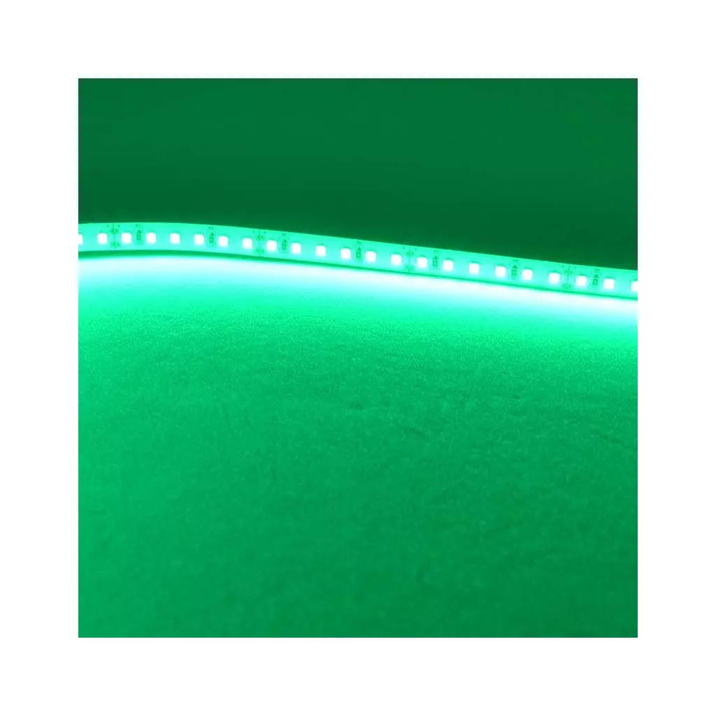 Ruban LED étanche puissant de 5m vert avec boitier piles !
