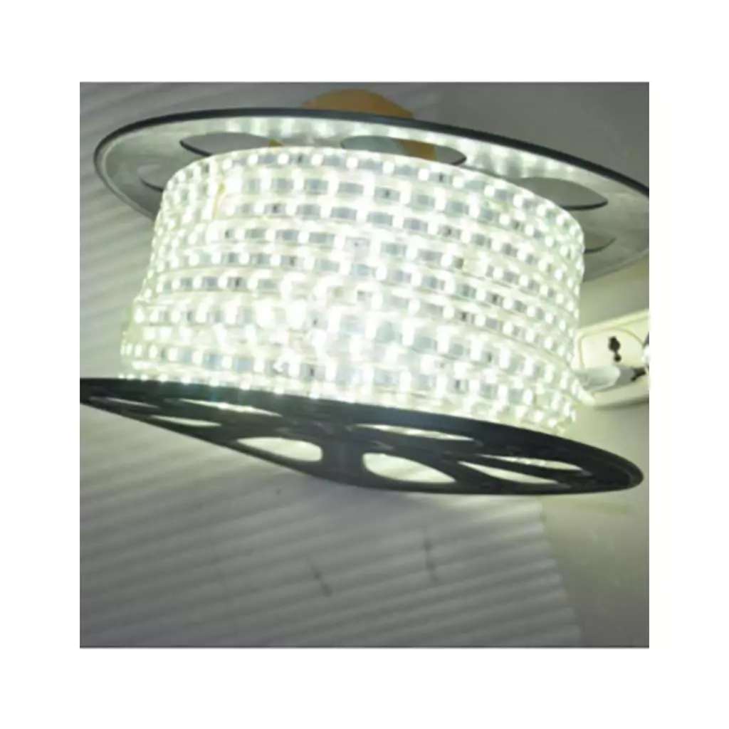 Ruban LED 5M avec Interrupteur 220V 230V IP65 étanche Bande LED, Bandeau LED  Blanc Chaud : : Luminaires et Éclairage