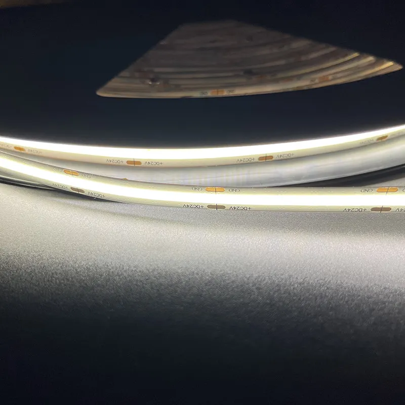 Ruban LED Haute Luminosité 15W/m 528 LED/m IP20 1m - Blanc Naturel 4000K Ruban LED Haute Luminosité 15W/m 528 LED/m IP20 1m - Blanc Naturel 4000K